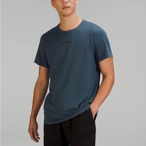 Men’s Lululemon Fundamental Logo Tee